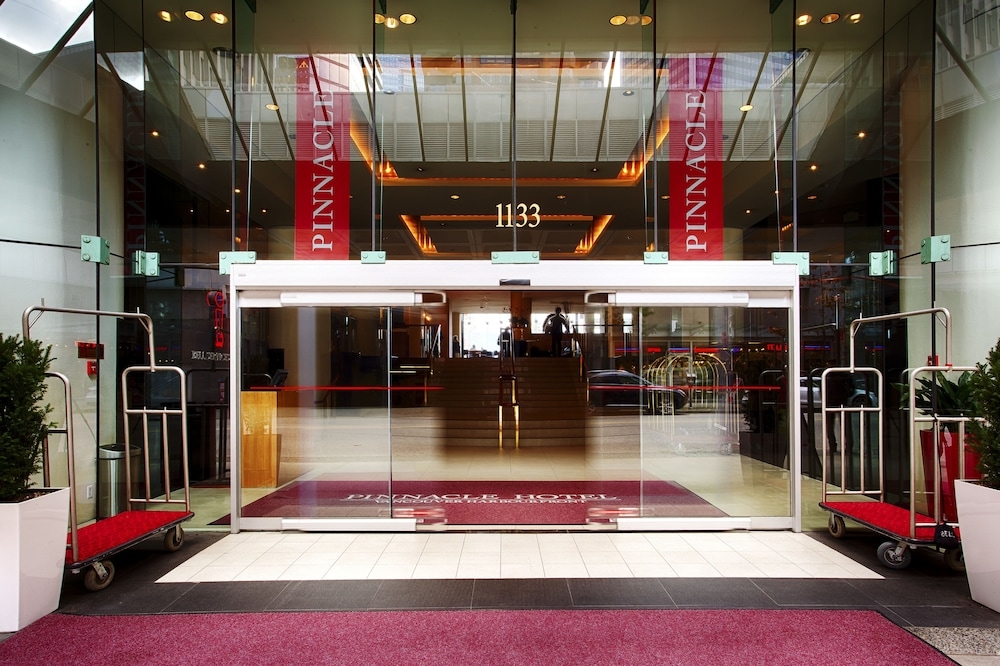 숙박 시설 입구