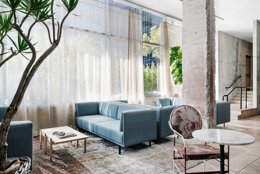 로비 좌석 공간