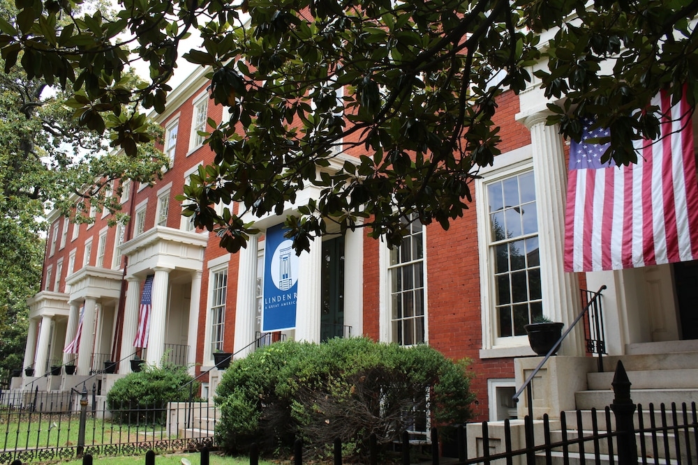 숙박 시설 정면