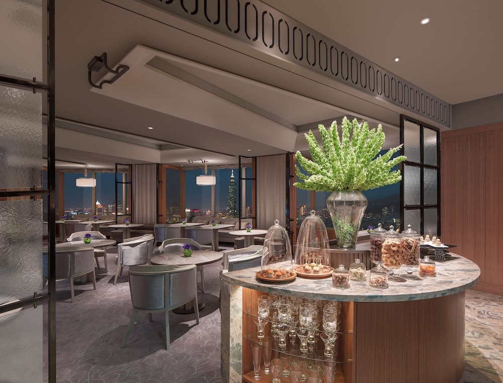 이그제큐티브 라운지