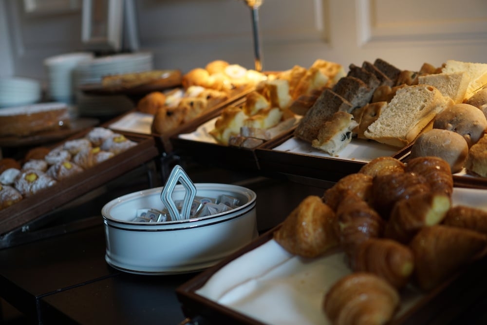 뷔페 아침 식사