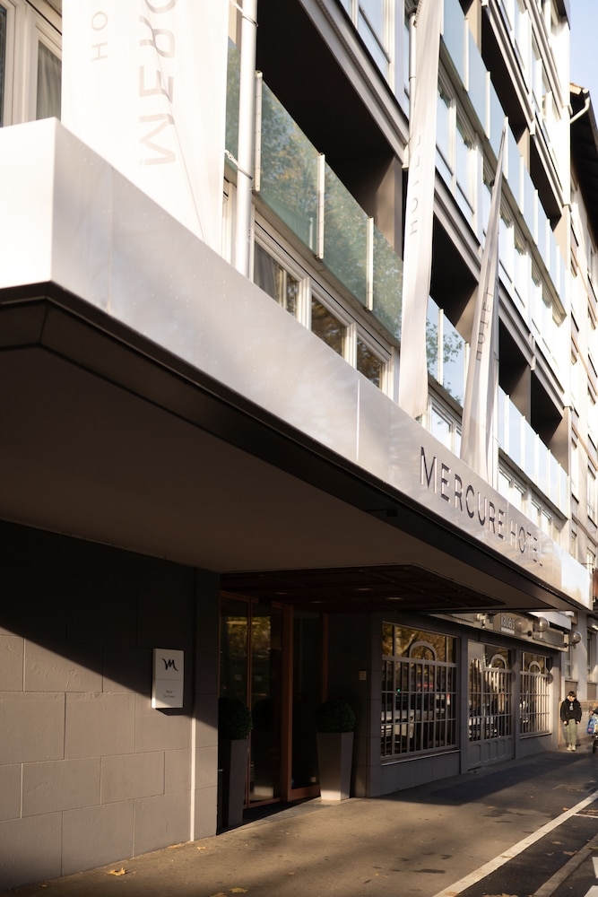 숙박 시설 입구