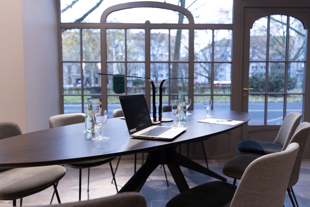 로비 좌석 공간