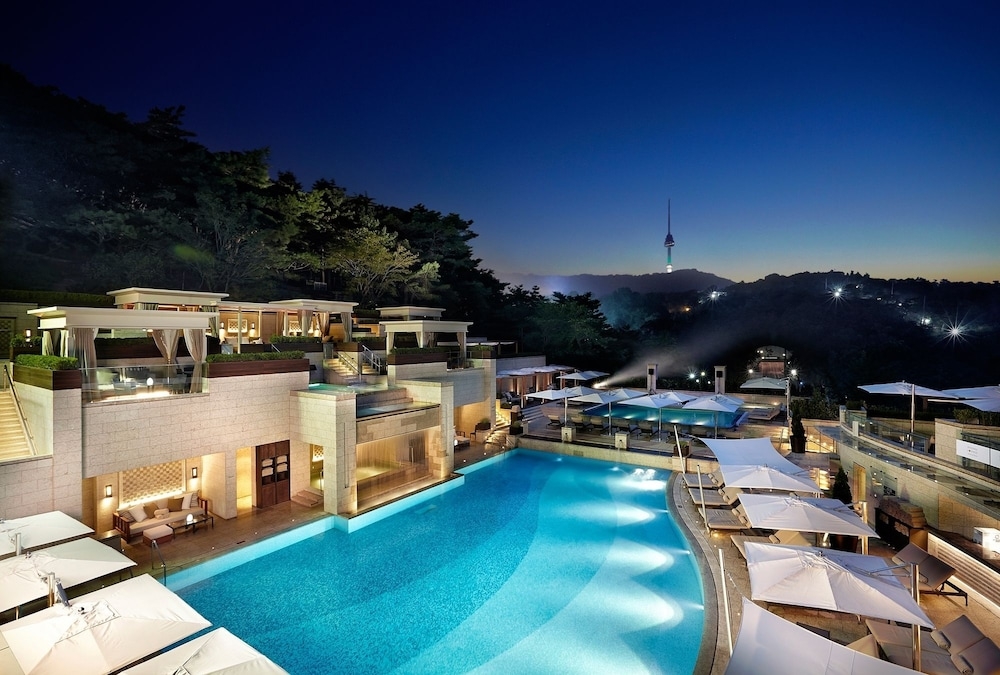 숙박 시설 정면