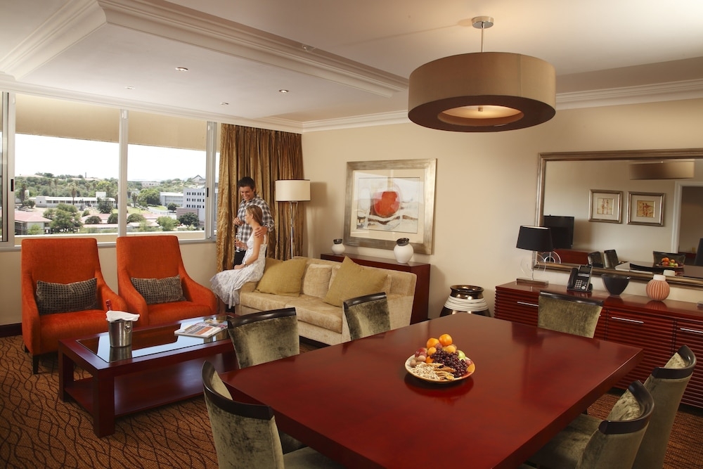 객실 내 식사 공간