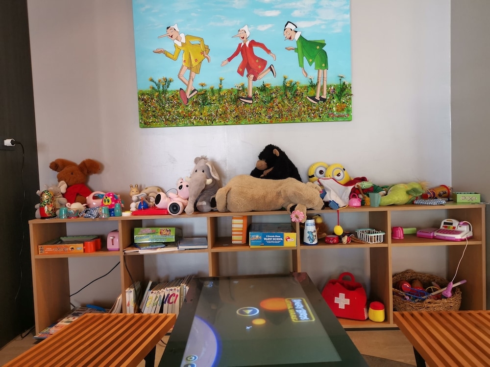 어린이 놀이 공간 - 실내