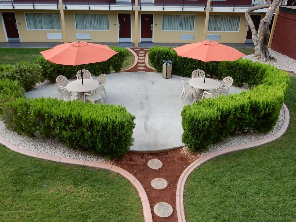 숙박 시설 구내