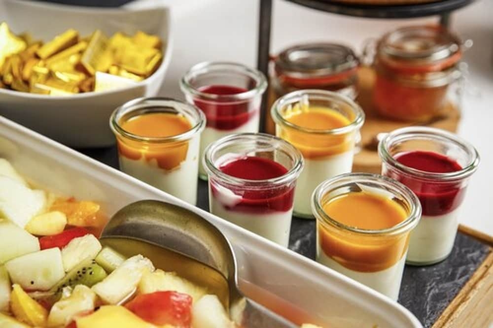 뷔페 아침 식사