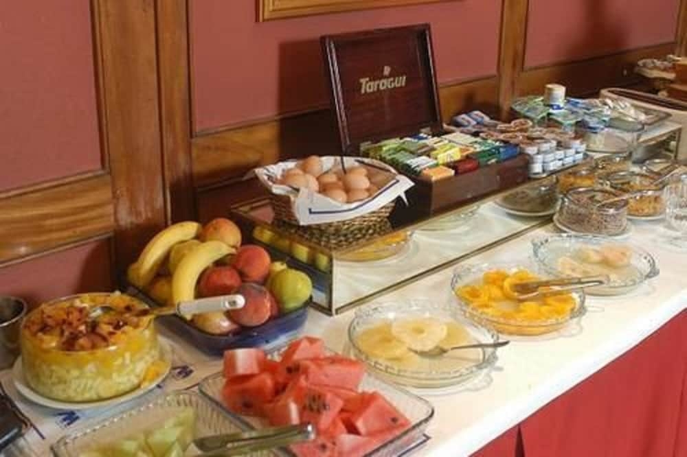 뷔페 아침 식사