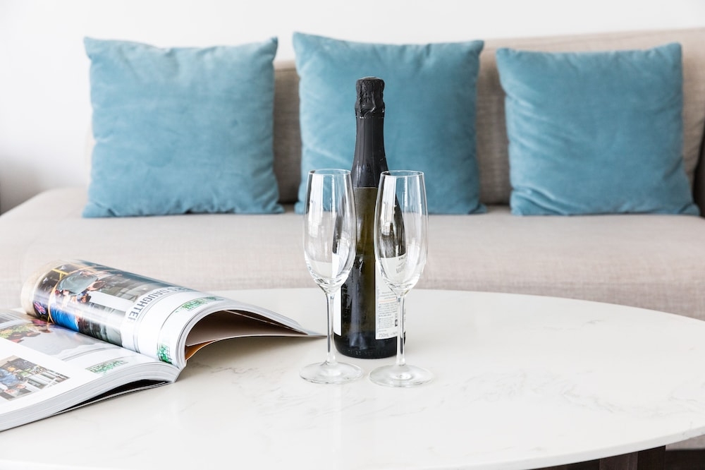 객실 내 식사 공간