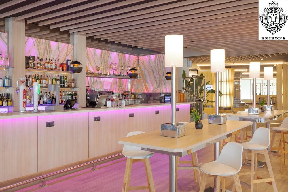 바(숙박 시설 내)