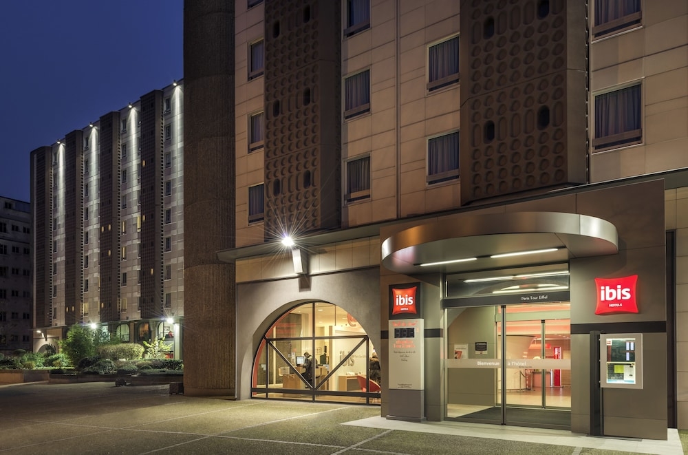 숙박 시설 입구