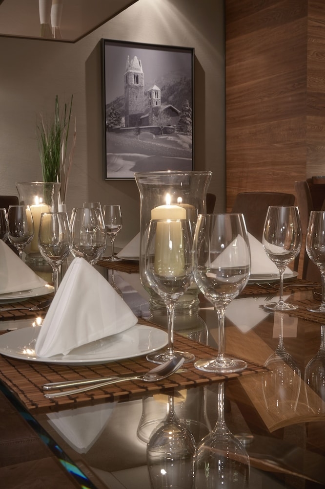 객실 내 식사 공간