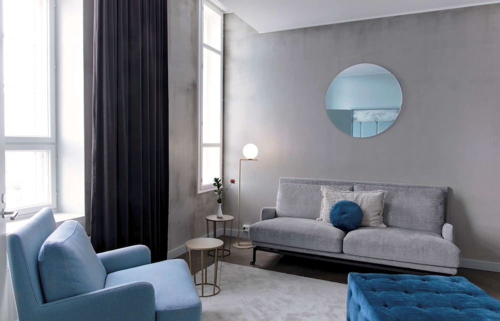 객실 내 비즈니스 센터