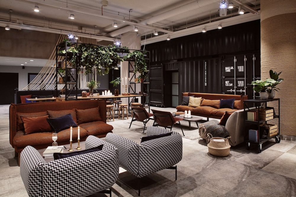 로비 좌석 공간