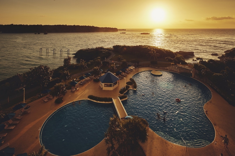 숙박 시설 내 편의 시설/서비스