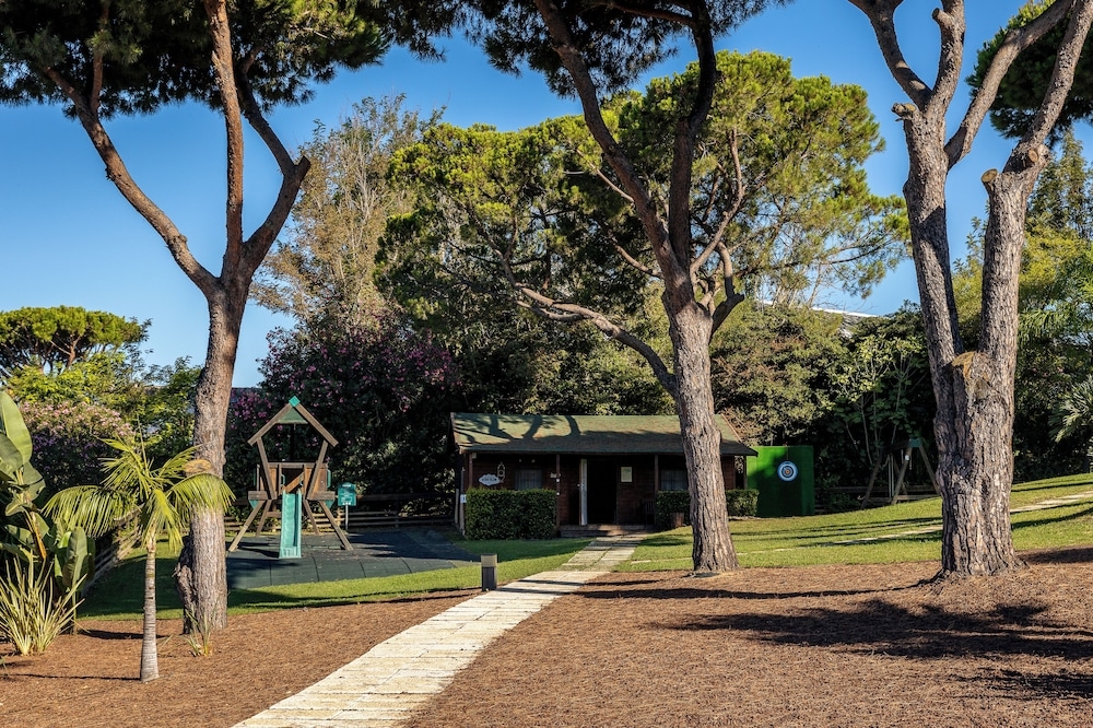 어린이 놀이 공간 - 야외