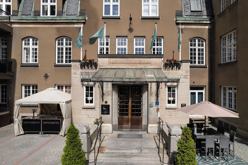 숙박 시설 입구