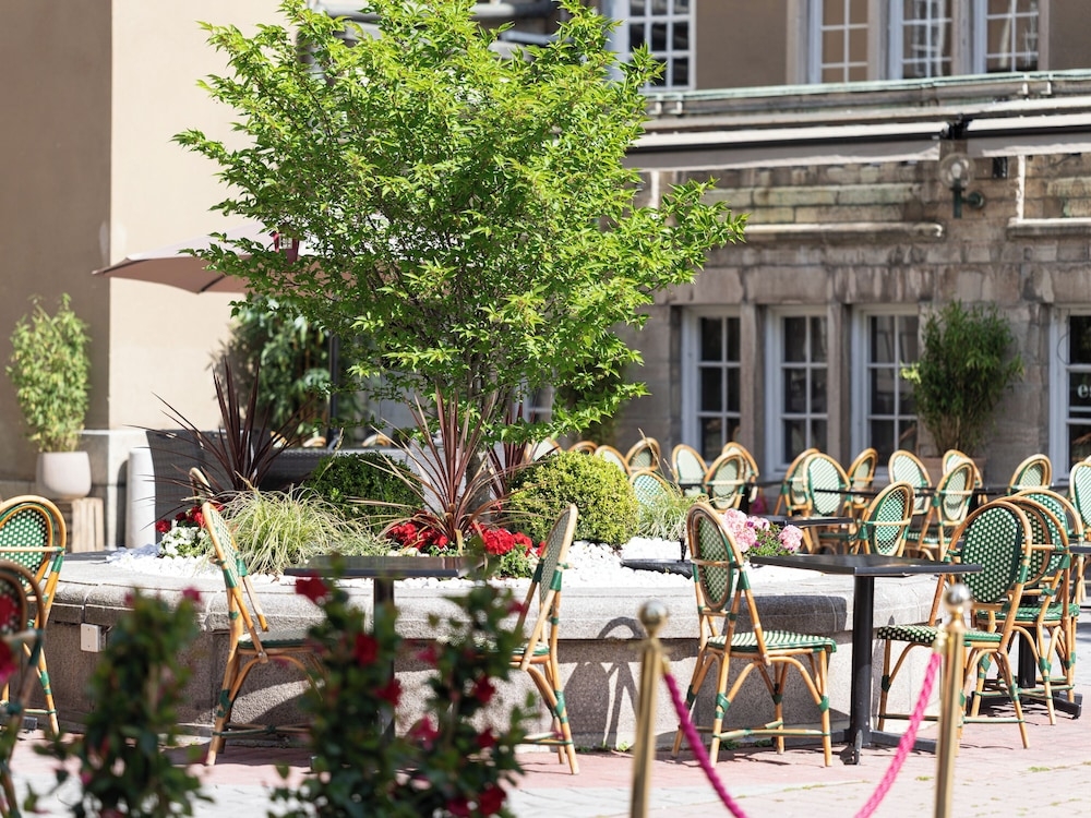 숙박 시설 정면