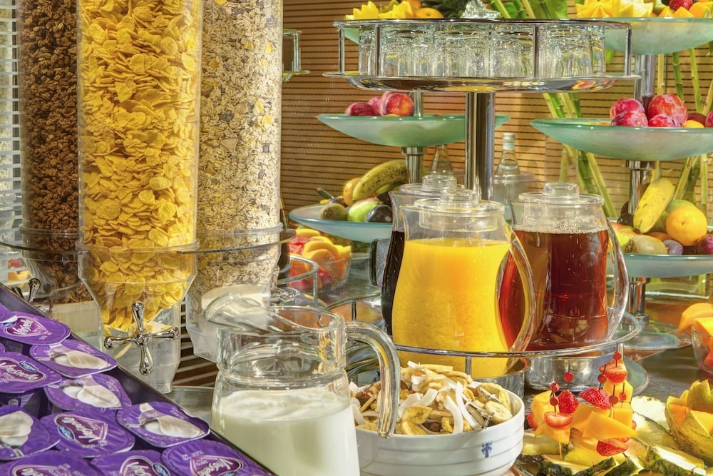 뷔페 아침 식사