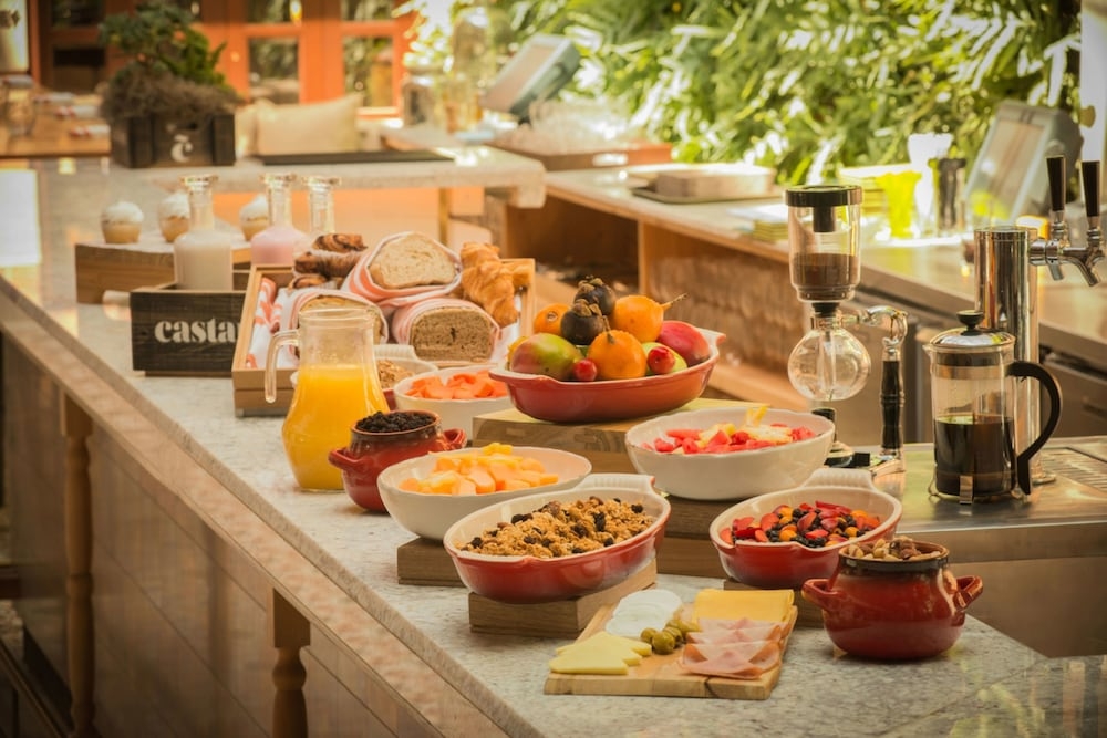 뷔페 아침 식사