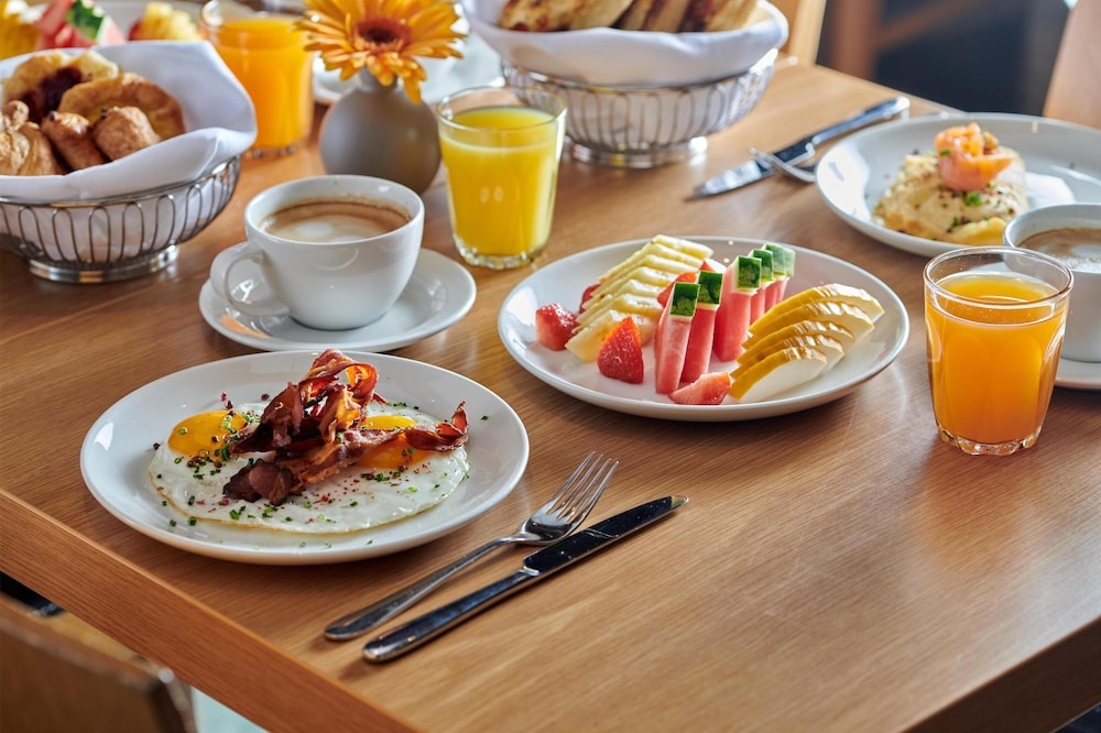 뷔페 아침 식사