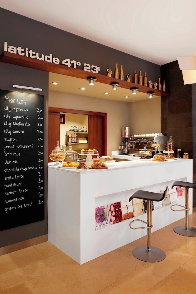 바(숙박 시설 내)