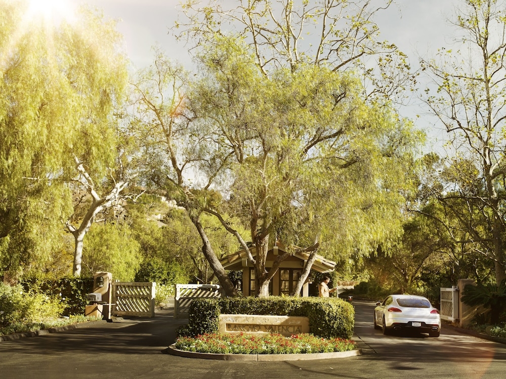 숙박 시설 구내