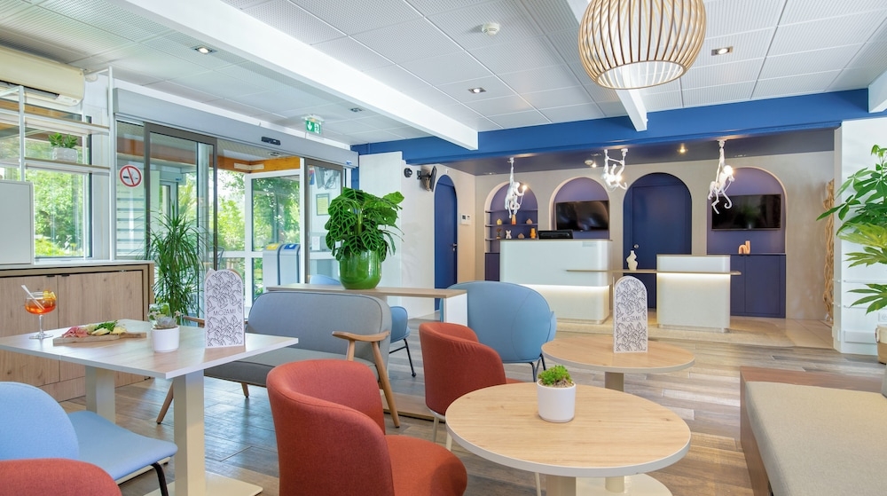 로비 좌석 공간