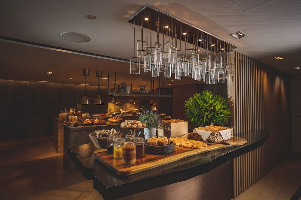 뷔페 아침 식사