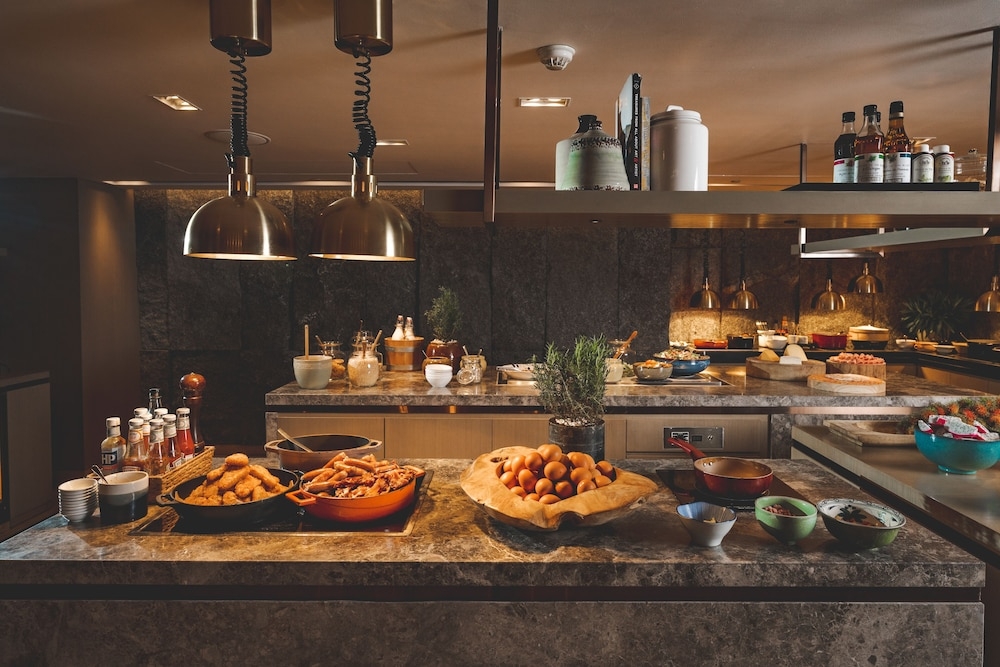 뷔페 아침 식사