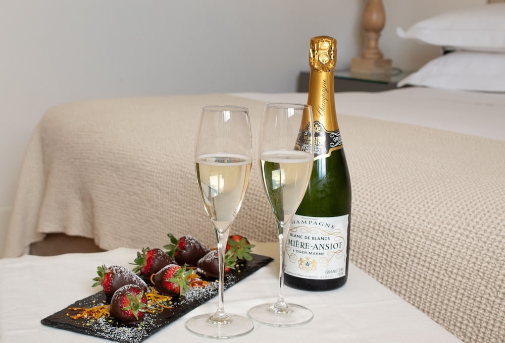 룸서비스 - 식사