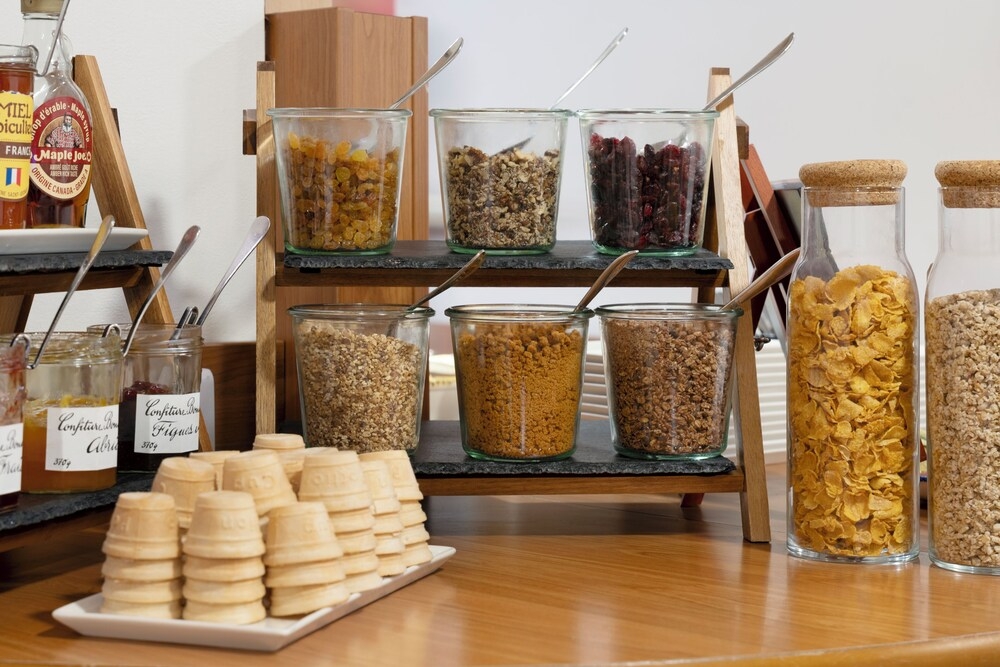 뷔페 아침 식사