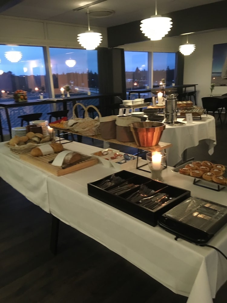 뷔페 아침 식사