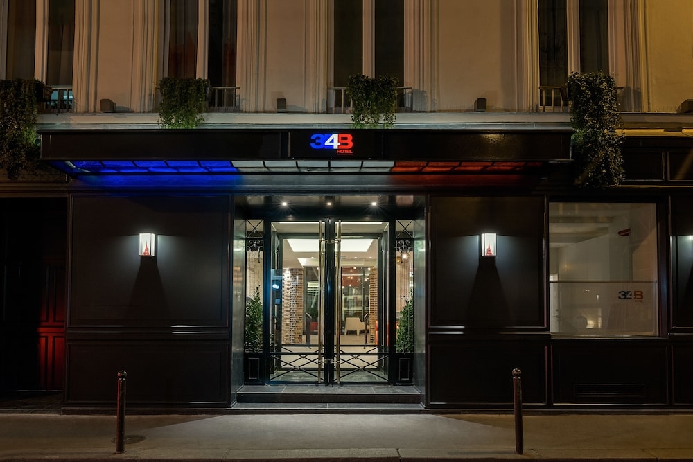 숙박 시설 정면