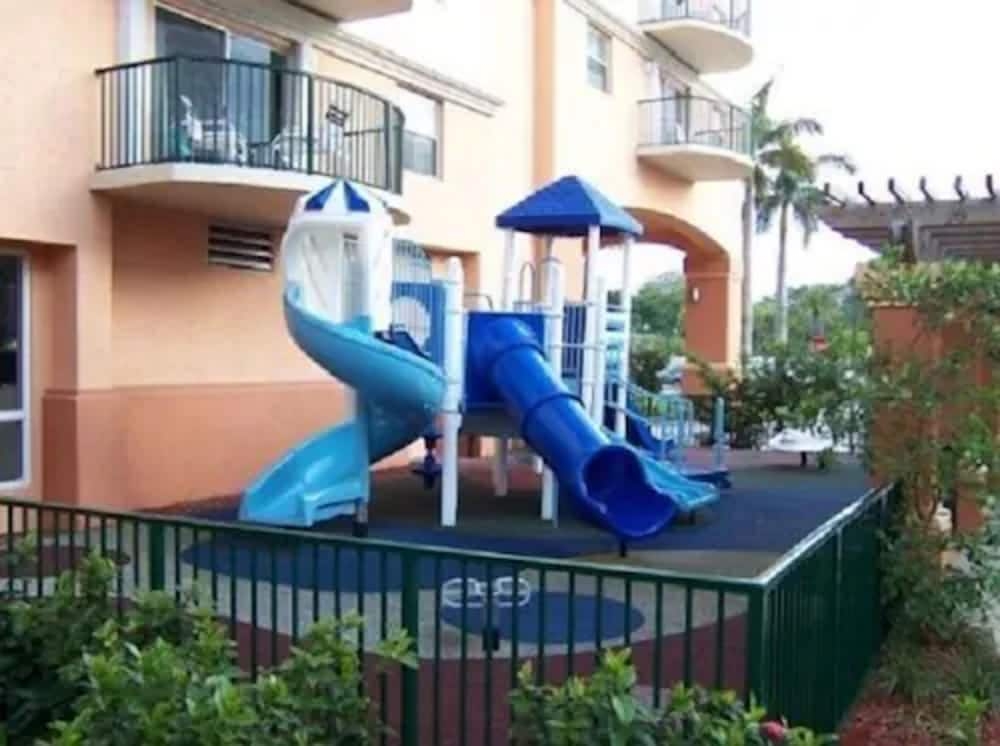 어린이 놀이 공간 - 야외