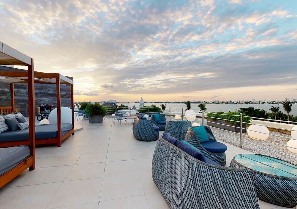 바(숙박 시설 내)