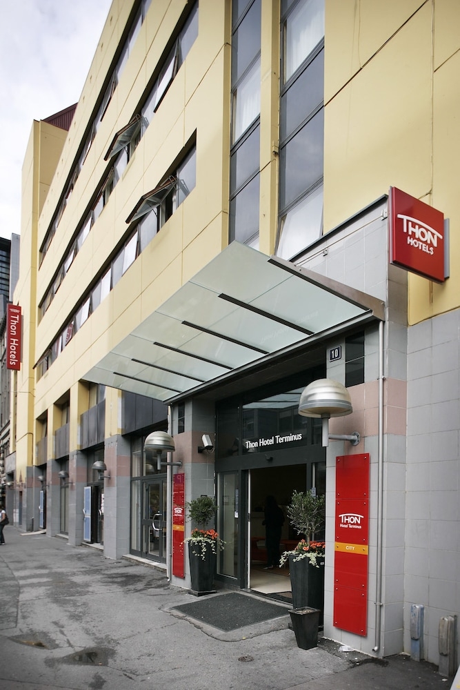 숙박 시설 정면