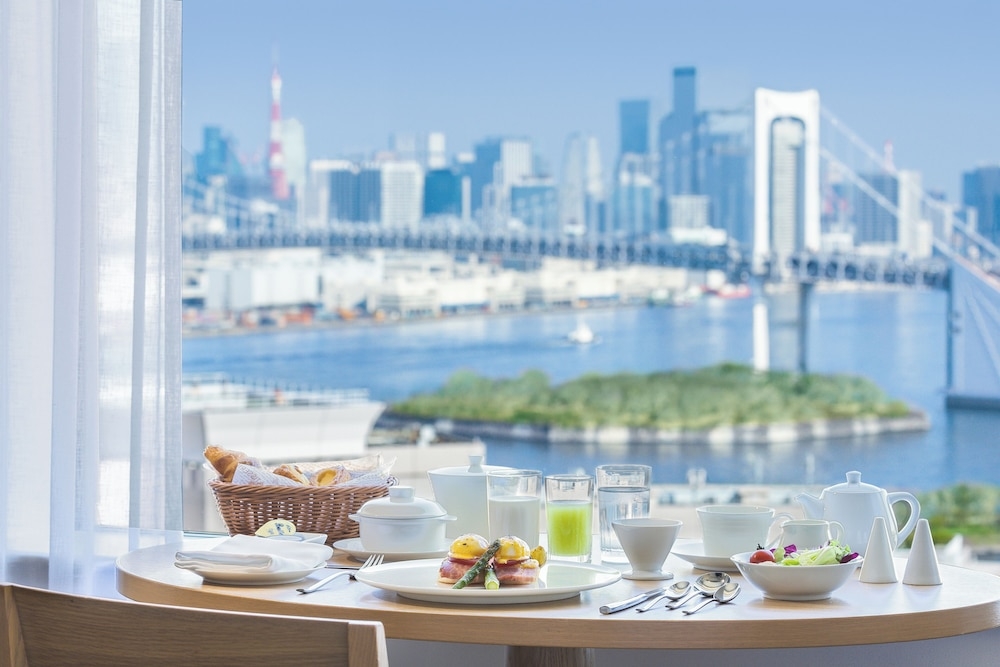 룸서비스 - 식사