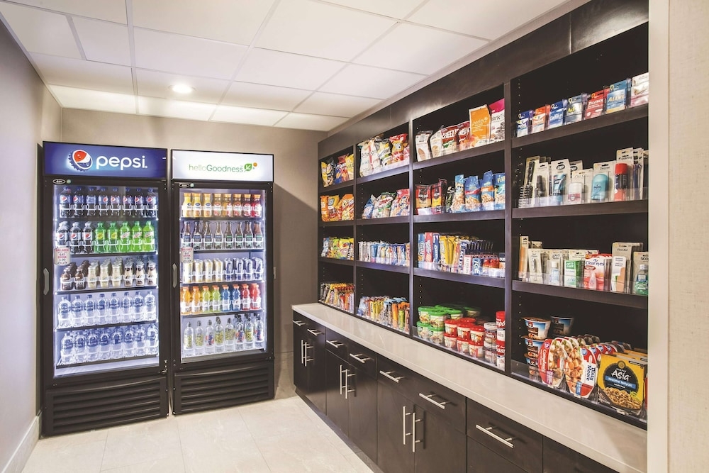 숙박 시설 내 편의 시설/서비스