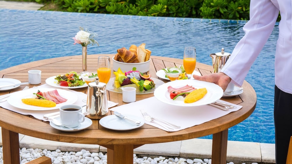 룸서비스 - 식사