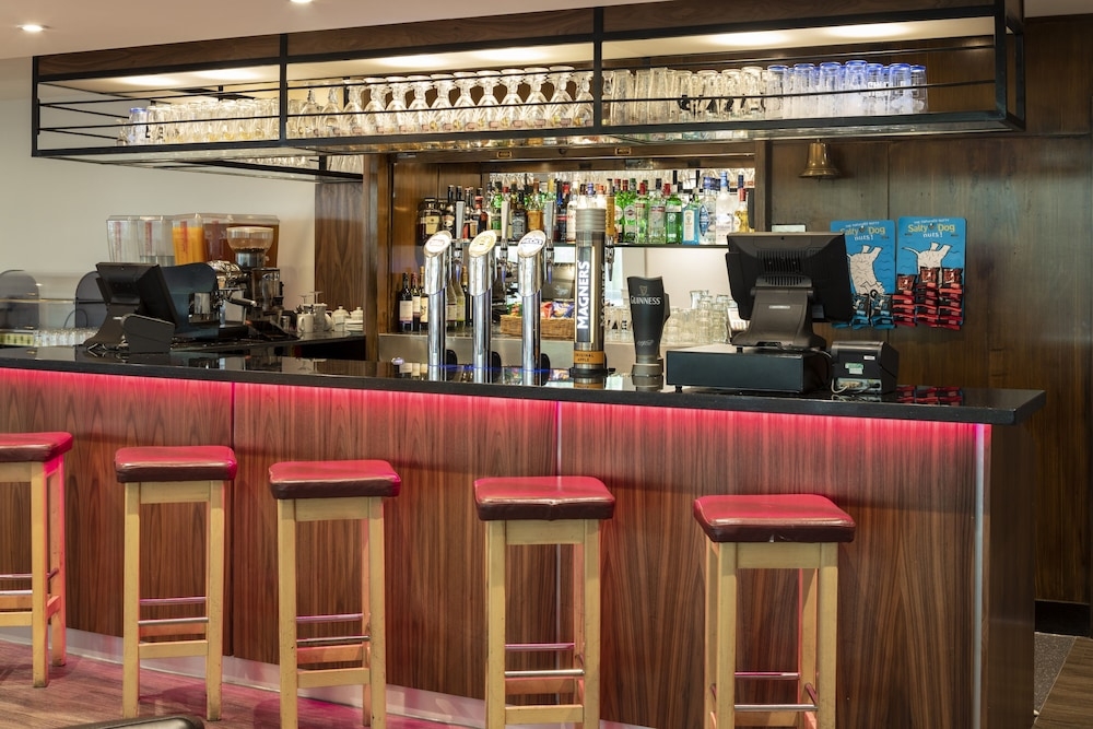 바(숙박 시설 내)