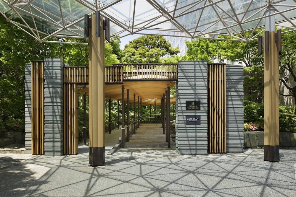 숙박 시설 입구