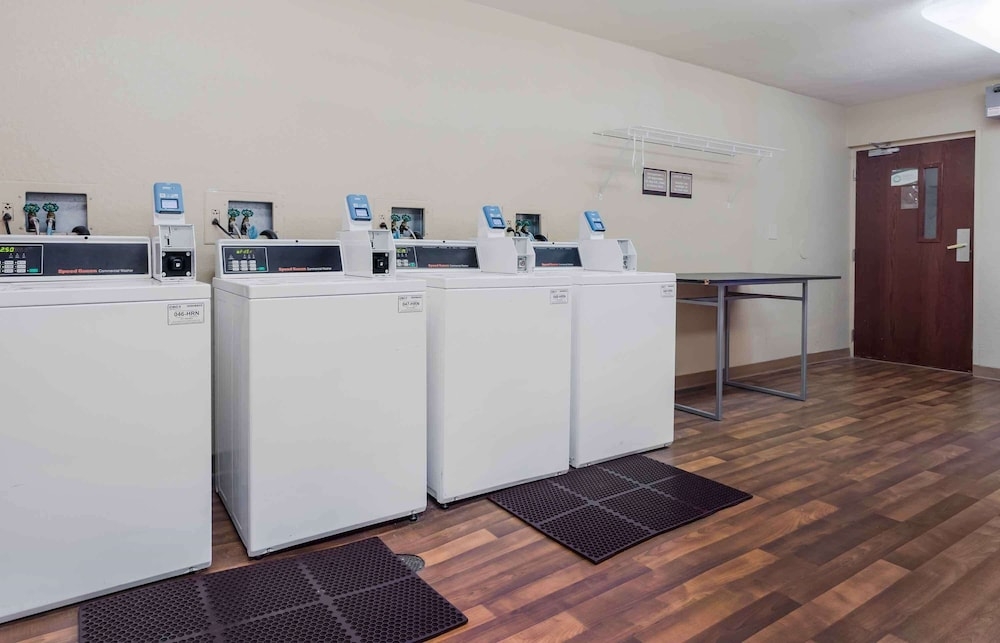 숙박 시설 내 편의 시설/서비스