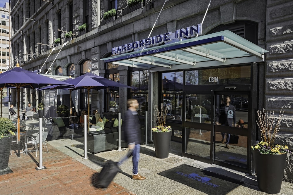 숙박 시설 정면