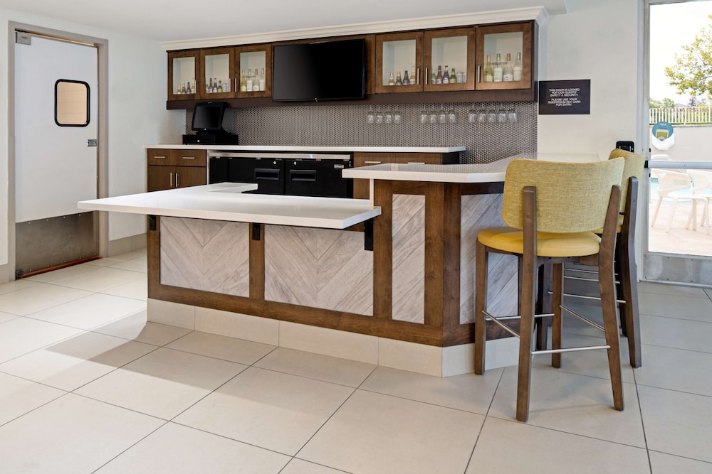 바(숙박 시설 내)