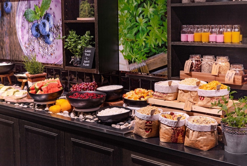 뷔페 아침 식사