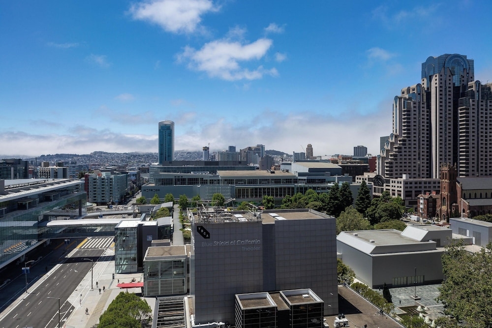 숙박 시설의 전망