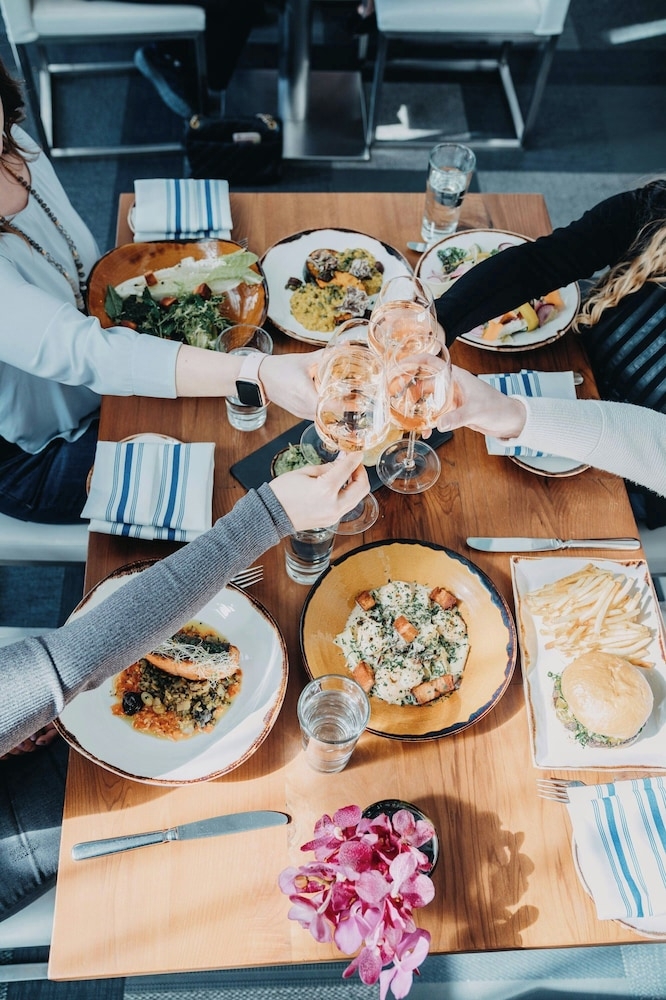 숙박 시설 내 편의 시설/서비스