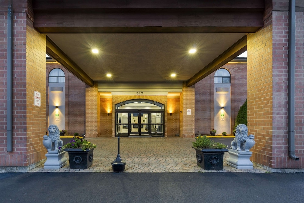 숙박 시설 정면